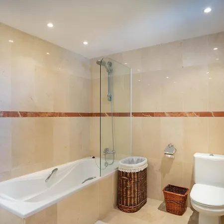 Luxury In Puento Apartment Marbella